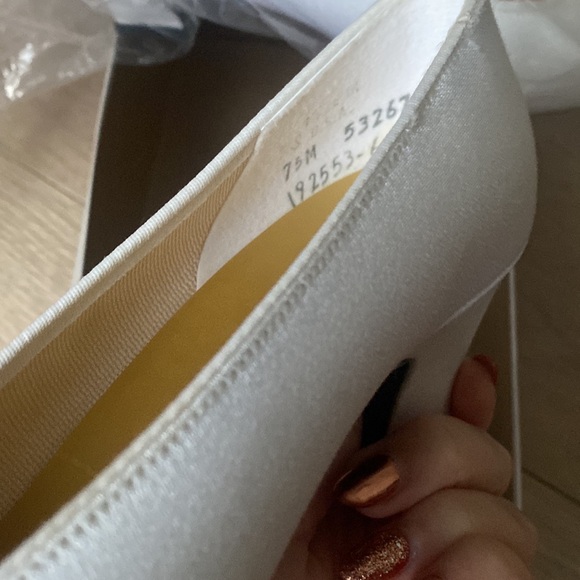 Dyeable 2 inch square toe heels - Picture 2 of 5